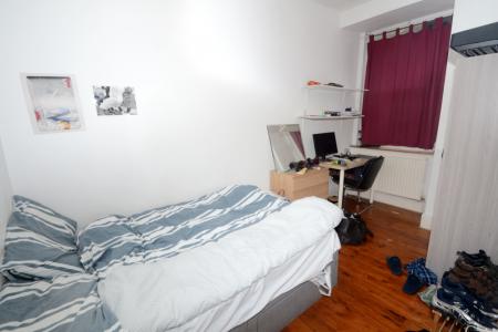 5 bedroom Terraced House to let in 5 bed Cedar Grove, Fallowfield, Manchester, M14
