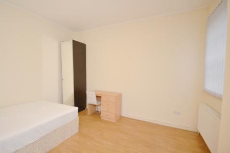 5 bedroom Terraced House to let in 5 Bed Scarsdale Road, Manchester, M14