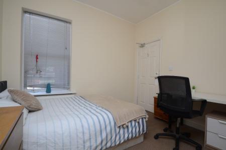 5 bedroom Terraced House to let in 5 Bed Scarsdale Road, Manchester, M14
