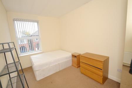 5 bedroom Terraced House to let in 5 Bed Scarsdale Road, Manchester, M14