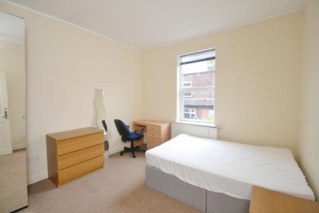 5 Bed Scarsdale Road, Manchester, M14