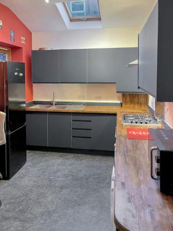 6 bedroom Terraced House for sale in Ladybarn Road, Fallowfield, Manchester, M14