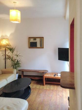6 bedroom Terraced House for sale in Ladybarn Road, Fallowfield, Manchester, M14