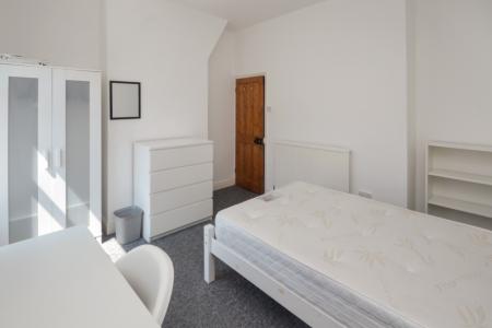 3 bedroom Terraced House for sale in Wincombe Street, Fallowfield, Manchester, M14