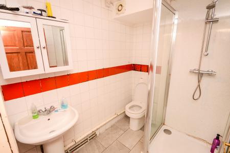 6 bedroom Flat to let in Wilmslow Road, Withington, Manchester, M20