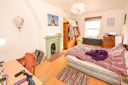6 bedroom Flat to let in Wilmslow Road, Withington, Manchester, M20