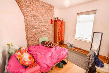 6 bedroom Flat to let in Wilmslow Road, Withington, Manchester, M20
