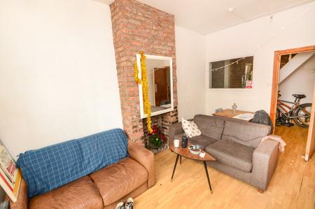 6 bedroom Flat to let in Wilmslow Road, Withington, Manchester, M20