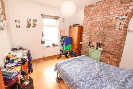 6 bedroom Flat to let in Wilmslow Road, Withington, Manchester, M20