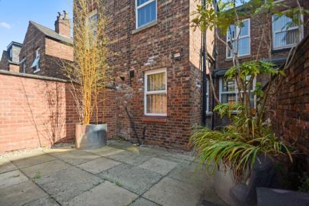4 bedroom Terraced House for sale in Landcross Road, Manchester, M14