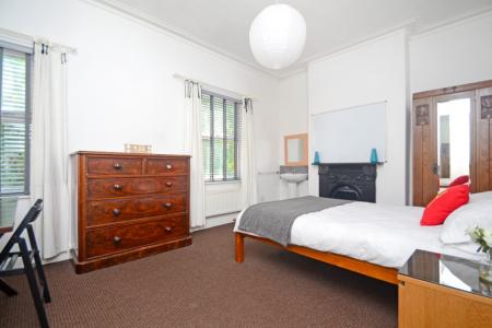 4 bedroom Terraced House for sale in Landcross Road, Manchester, M14