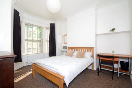 4 bedroom Terraced House for sale in Landcross Road, Manchester, M14