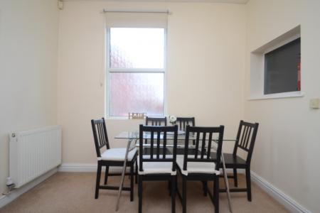6 bedroom End of terrace house for sale in Mauldeth Road, Manchester, M14
