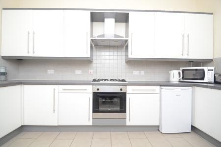 6 bedroom End of terrace house for sale in Mauldeth Road, Manchester, M14