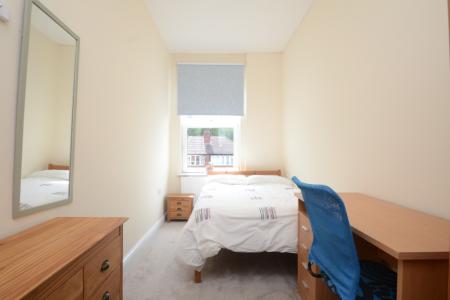 6 bedroom End of terrace house for sale in Mauldeth Road, Manchester, M14
