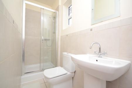6 bedroom End of terrace house for sale in Mauldeth Road, Manchester, M14