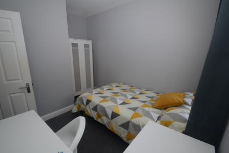 4 bedroom End of terrace house to let in 4 Bed Hibbert Street, Rusholme, Manchester, M14
