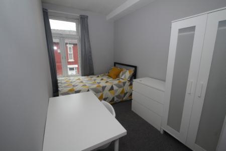 4 bedroom End of terrace house to let in 4 Bed Hibbert Street, Rusholme, Manchester, M14