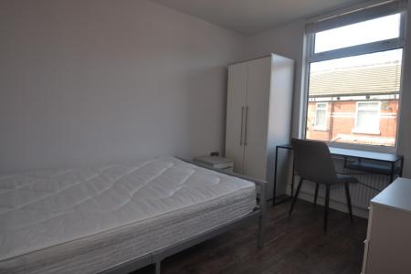 6 bedroom Terraced House for sale in Braemar Road, Fallowfield, Manchester, M14