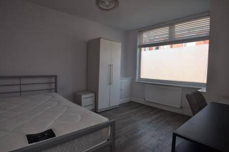 6 bedroom Terraced House for sale in Braemar Road, Fallowfield, Manchester, M14