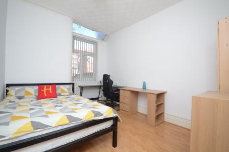 4 bedroom Terraced House to let in Ashfield Road 4 bed, Victoria Park, Manchester, M13