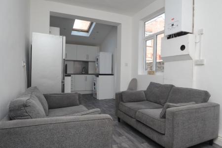 4 bedroom Terraced House to let in Ashfield Road 4 bed, Victoria Park, Manchester, M13