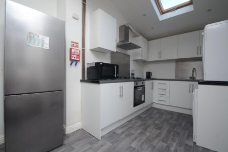 4 bedroom Terraced House to let in Ashfield Road 4 bed, Victoria Park, Manchester, M13
