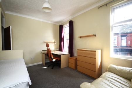 4 bedroom Terraced House to let in Banff Road, Rusholme, Manchester, M14