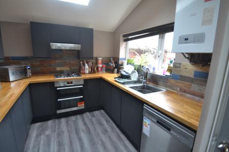 6 bedroom Terraced House to let in Moseley Road, Fallowfield, Manchester, M14