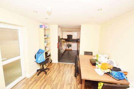 6 bedroom Terraced House to let in Moseley Road, Fallowfield, Manchester, M14