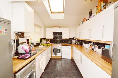 6 bedroom Terraced House to let in Moseley Road, Fallowfield, Manchester, M14
