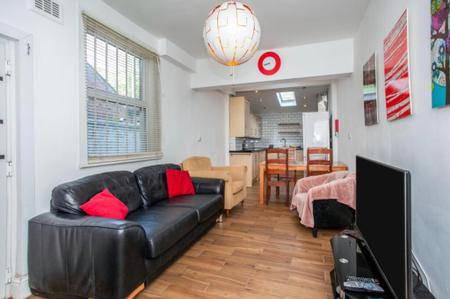 6 bedroom Terraced House to let in Furness Road, Fallowfield, Manchester, M14