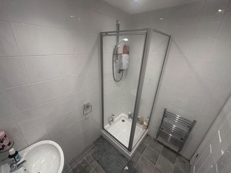 7 bedroom End of terrace house to let in Kingswood Road, Fallowfield, Manchester, M14