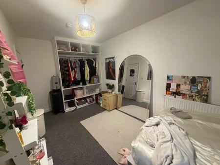 7 bedroom End of terrace house to let in Kingswood Road, Fallowfield, Manchester, M14