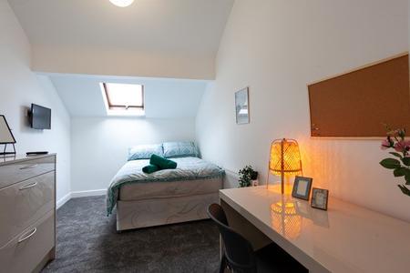 9 bedroom Terraced House to let in Egerton Road, Fallowfield, Manchester, M14