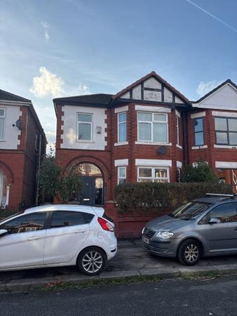6 bedroom Semi-detached house to let in Scarsdale Road, Victoria Park, Manchester, M14