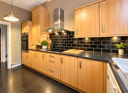 5 bedroom Terraced House to let in Albion Road, Fallowfield, Manchester, M14