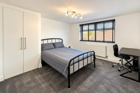 6 bedroom Terraced House to let in Harley Avenue, Fallowfield, Manchester, M14