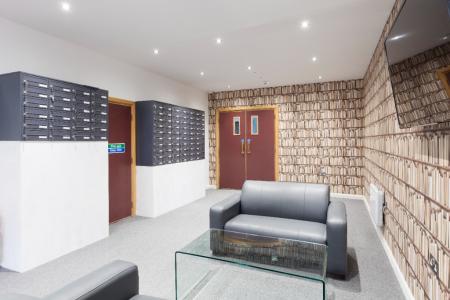 1 bedroom Studio flat to let in Abington Street, Town Centre, Northampton, NN1