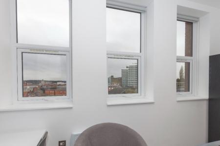 1 bedroom Studio flat to let in Abington Street, Town Centre, Northampton, NN1