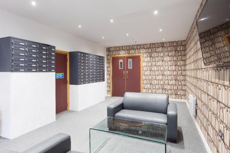 1 bedroom Studio flat to let in Abington Street, Town Centre, Northampton, NN1