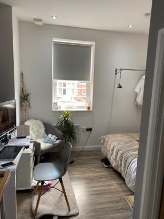 1 bedroom Studio flat to let in Abington Street, Town Centre, Northampton, NN1