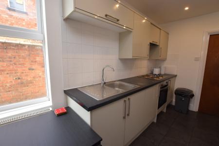 1 bedroom House share to let in St Pauls Road, Semilong, Northampton, NN2