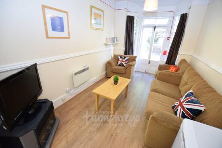 5 bedroom Terraced House to let in Adams Avenue, Abington, Northampton, NN1