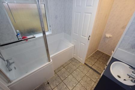 4 bedroom Terraced House to let in Perry Street, Abington, Northampton, NN1