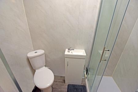 4 bedroom Terraced House to let in Perry Street, Abington, Northampton, NN1