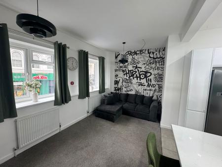 1 bedroom House share to let in Bridge Street, Town Centre, Northampton, NN1