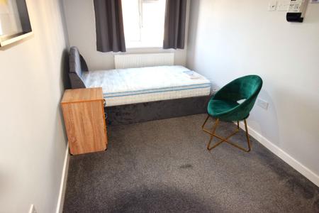 1 bedroom House share to let in Bridge Street, Town Centre, Northampton, NN1
