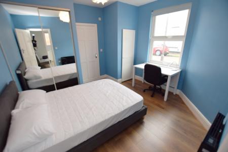 1 bedroom Flat to let in Delapre Street, Far Cotton, Northampton, NN4