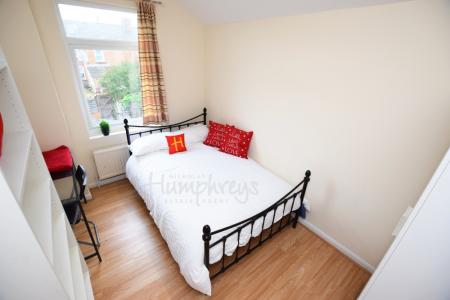 4 bedroom Terraced House to let in Euston Road, Far Cotton, Northampton, NN4